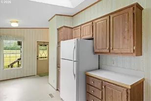 1190 SE Laurel St, Mill City, OR 97360 - Photo 12