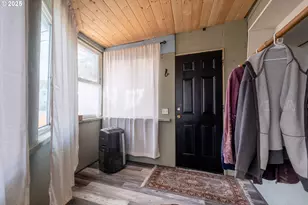 1541 SE 51st St, Lincoln City, OR 97367 - Photo 16