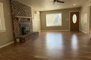 717 Robbins St, Milton-Freewater, OR 97862 - Photo 2