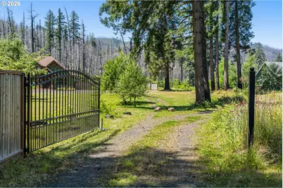 49164 McKenzie Hwy, Vida, OR 97488 - Photo 6