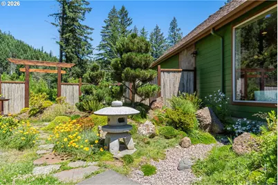 49164 McKenzie Hwy, Vida, OR 97488 - Photo 34