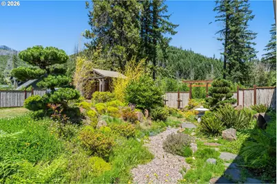 49164 McKenzie Hwy, Vida, OR 97488 - Photo 36