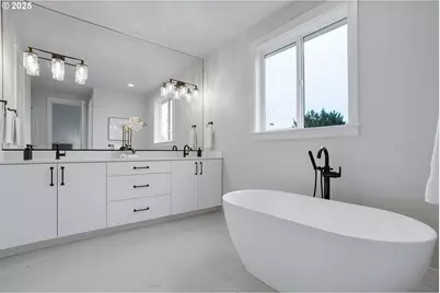 6024 SW 18th Dr, Portland, OR 97239 - Photo 32