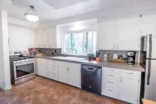 541 W 21st Ave, Eugene, OR 97405 - Photo 6