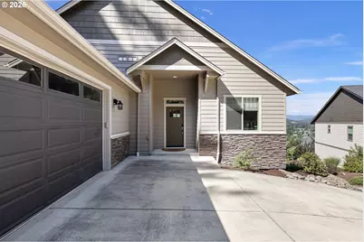 6451 Dogwood St, Springfield, OR 97478 - Photo 2