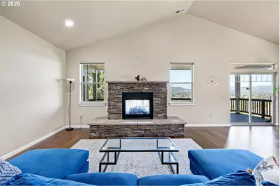 6451 Dogwood St, Springfield, OR 97478 - Photo 4