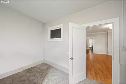 146 Bond St, Astoria, OR 97103 - Photo 30