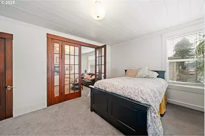 146 Bond St, Astoria, OR 97103 - Photo 20