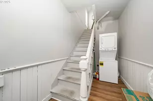 146 Bond St, Astoria, OR 97103 - Photo 16