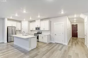 7876 NW Eleanor Ave, Portland, OR 97229 - Photo 10