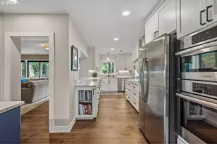 8700 SW Birchwood Rd, Portland, OR 97225 - Photo 12