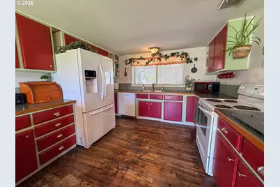 221 Cottonwood, Mount Vernon, OR 97865 - Photo 16