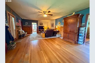 221 Cottonwood, Mount Vernon, OR 97865 - Photo 4