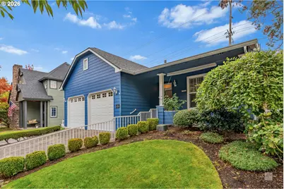 724 NE Pacific Dr, Fairview, OR 97024 - Photo 44