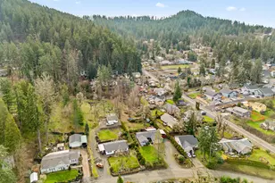 7027 S E St, Springfield, OR 97478 - Photo 36