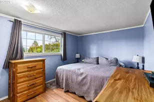 7027 S E St, Springfield, OR 97478 - Photo 24