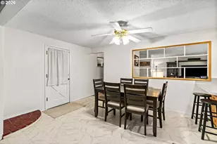 7027 S E St, Springfield, OR 97478 - Photo 12