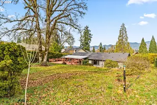 7027 S E St, Springfield, OR 97478 - Photo 30