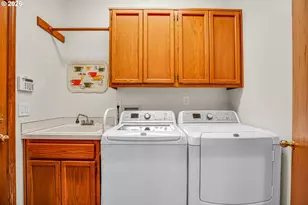21280 Serango Dr, West Linn, OR 97068 - Photo 38