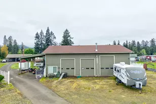 562 Huntley Creek Ln, Roseburg, OR 97470 - Photo 38