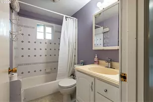 562 Huntley Creek Ln, Roseburg, OR 97470 - Photo 32