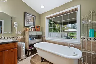 562 Huntley Creek Ln, Roseburg, OR 97470 - Photo 24