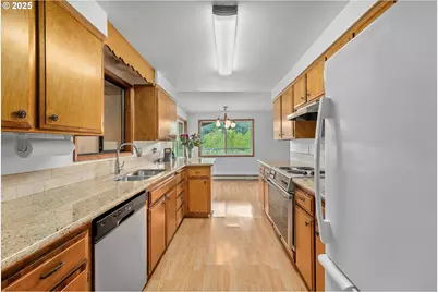 1223 Sable Dr, Roseburg, OR 97470 - Photo 8