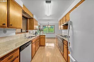 1223 Sable Dr, Roseburg, OR 97470 - Photo 8