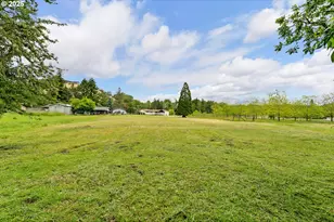 1223 Sable Dr, Roseburg, OR 97470 - Photo 32