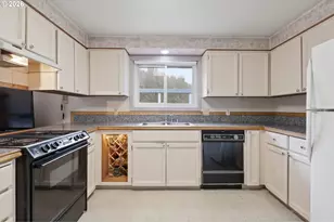 311 NW 110th St, Vancouver, WA 98685 - Photo 8