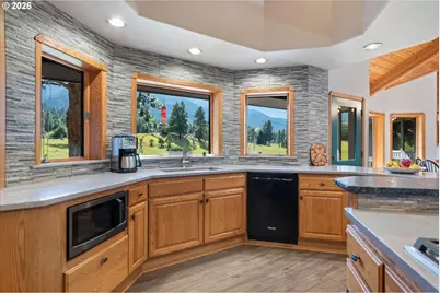 63002 Hurricane Creek Rd, Joseph, OR 97846 - Photo 10