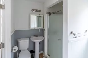 1830 NW Goetz St, Roseburg, OR 97471 - Photo 14