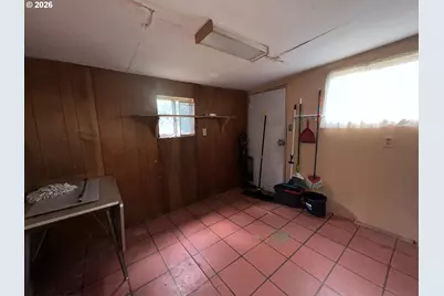 325 W 1st St, Long Creek, OR 97856 - Photo 18