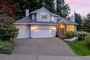 1354 Skye Pkwy, West Linn, OR 97068 - Photo 2