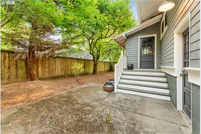 923 SE Lambert St, Portland, OR 97202 - Photo 26