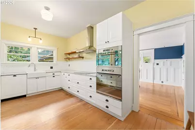 923 SE Lambert St, Portland, OR 97202 - Photo 10