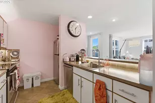 1616 S Harbor Way, Portland, OR 97201 - Photo 16