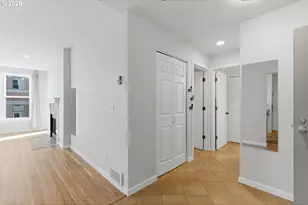 1616 S Harbor Way, Portland, OR 97201 - Photo 6