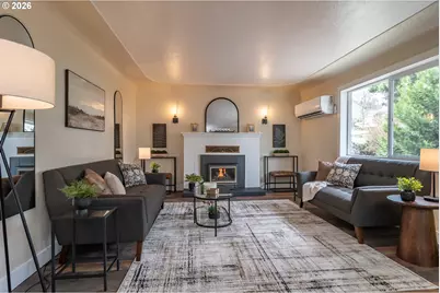 765 W Rainbow St, Roseburg, OR 97471 - Photo 6