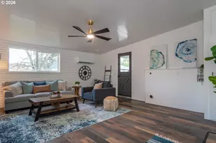 765 W Rainbow St, Roseburg, OR 97471 - Photo 22