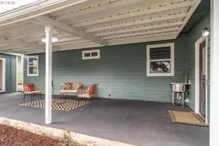 765 W Rainbow St, Roseburg, OR 97471 - Photo 38