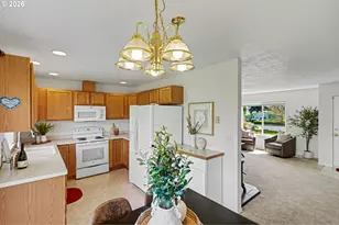 550 SE Hankel St, Dallas, OR 97338 - Photo 12