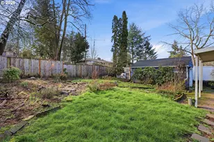 5726 SW Florida St, Portland, OR 97219 - Photo 32