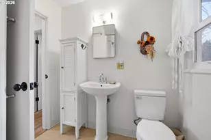 5726 SW Florida St, Portland, OR 97219 - Photo 16