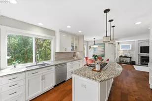 7726 SE 141st Ave, Portland, OR 97236 - Photo 8