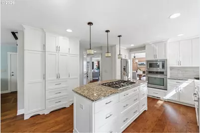 7726 SE 141st Ave, Portland, OR 97236 - Photo 6