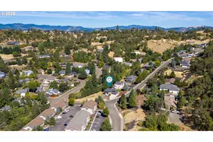 2712 NW Daysha Dr, Roseburg, OR 97471 - Photo 34