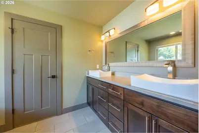 2712 NW Daysha Dr, Roseburg, OR 97471 - Photo 14