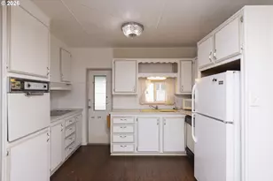 11453 SW Royal Villa Dr, Portland, OR 97224 - Photo 14