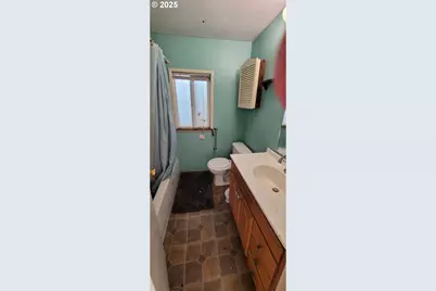 160 Iowa St, Eugene, OR 97402 - Photo 6